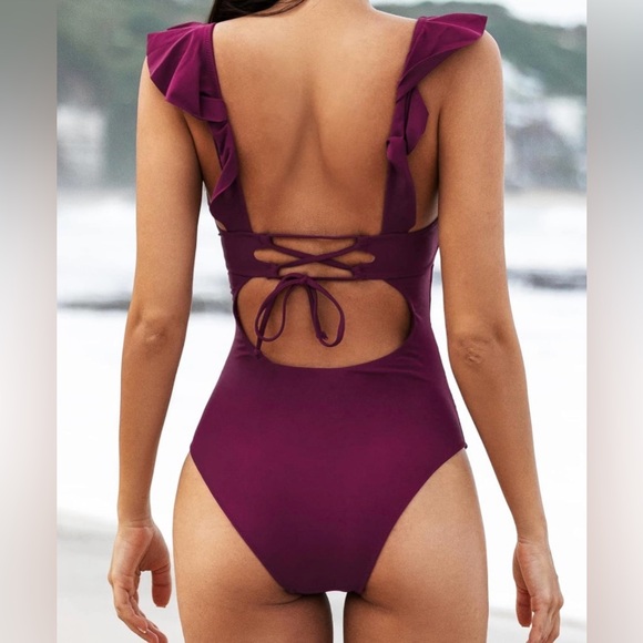 CUPSHE Women's Ruffled One Piece Swimsuit V Neck Lace Up - Picture 2 of 5